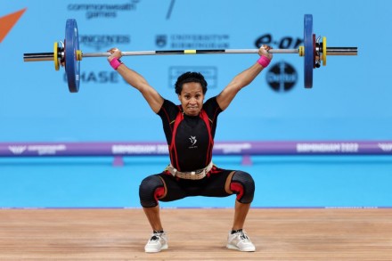 Weightlifting mums and South Korean medal contender among 10 given IWF help for Paris 2024